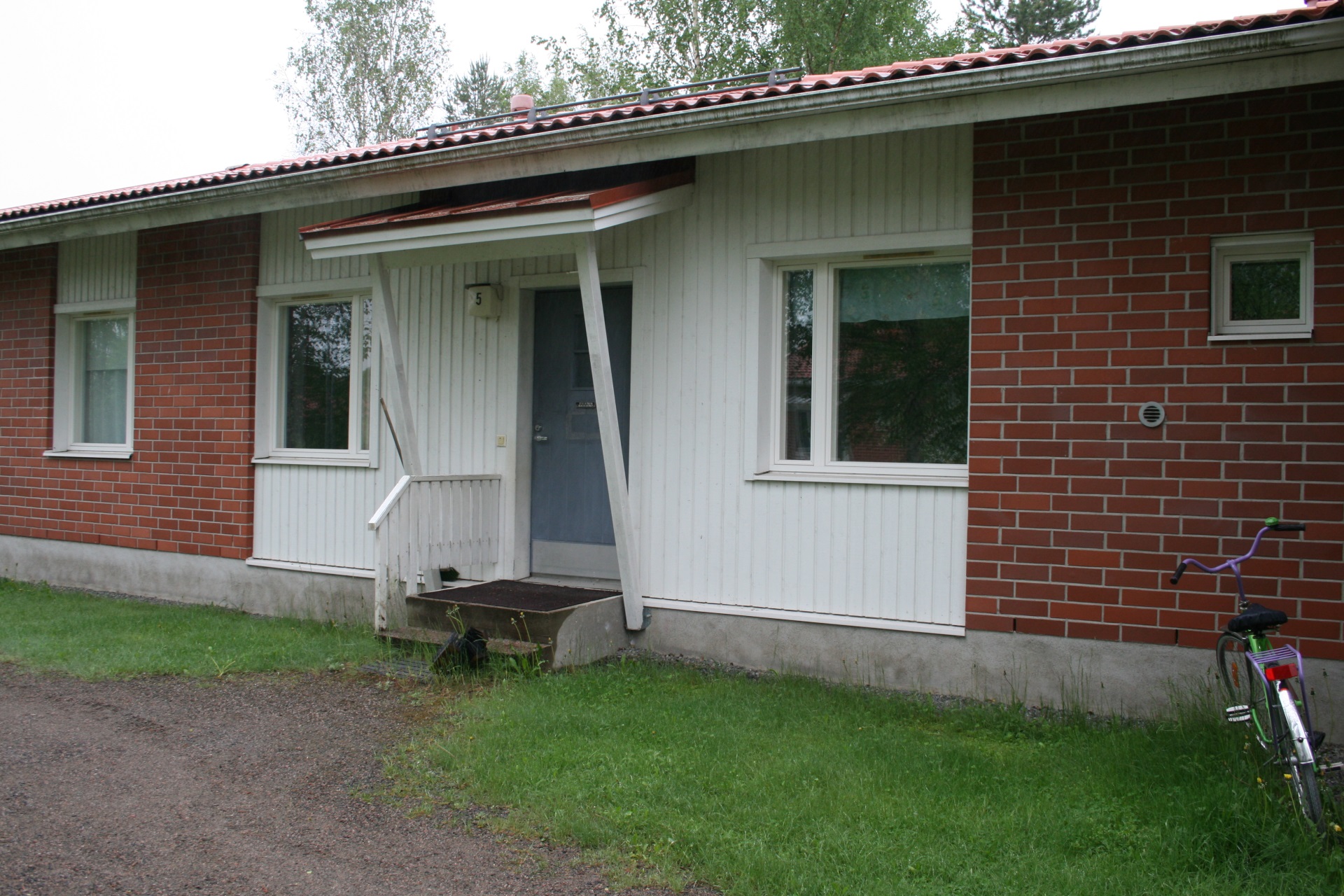 Eteläisten seurakuntakoti Hauhon seurakunnan Eteläisten seurakuntakoti ulkoa